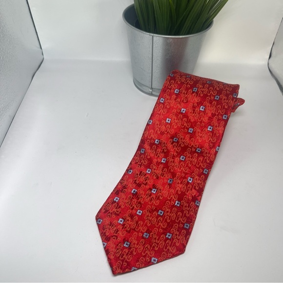 Ermenegildo Zegna Men’s Silk Neck Tie Red, Light Blue Squares, Embossed Flowers - Picture 3 of 6